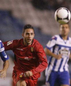 Marc Fernández jugando con la camiseta del Mallorca | laopiniondezamora.es